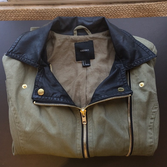 FOREVER 21 - army green jacket faux leather collar - Picture 3 of 5